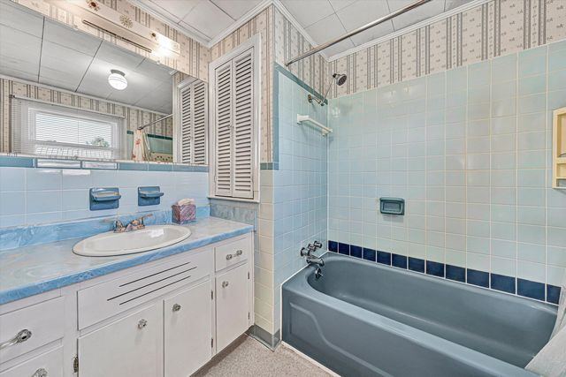 690 SCUFFLING HILL RD, Rocky Mount, VA 24151