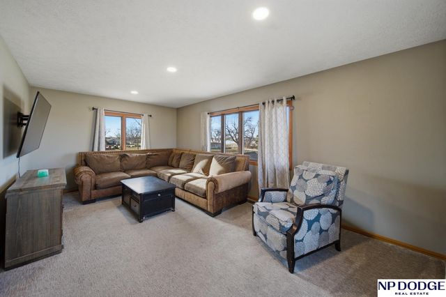 504 W Valley Street, Valley, NE 68064