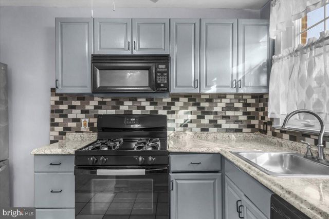 7823 FORREST AVE, Philadelphia, PA 19150