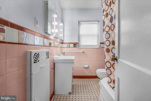 7823 FORREST AVE, Philadelphia, PA 19150
