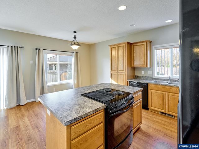 4653 Bohannon Ct NE, Salem, OR 97305