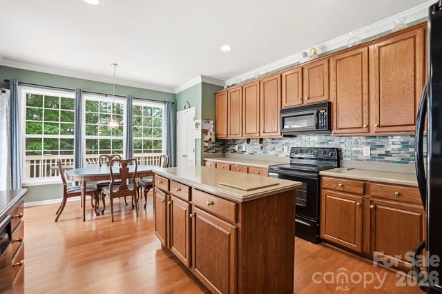 1406 Finsbury Lane, Tega Cay, SC 29708