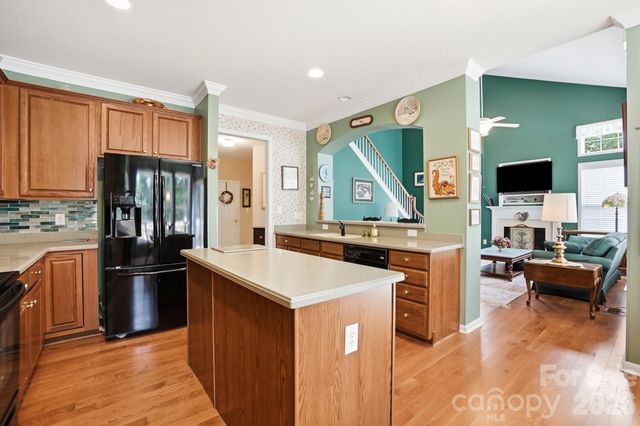 1406 Finsbury Lane, Tega Cay, SC 29708