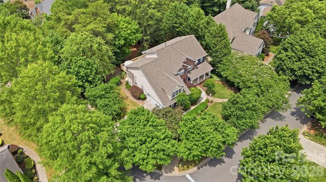1406 Finsbury Lane, Tega Cay, SC 29708