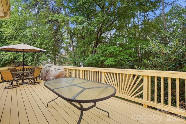1406 Finsbury Lane, Tega Cay, SC 29708