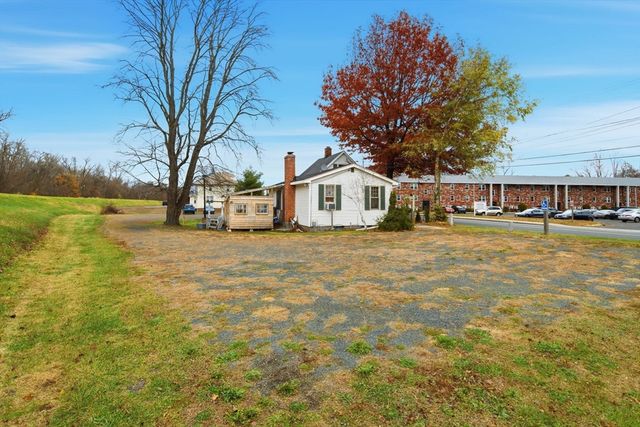 148 River St, West Springfield, MA 01089