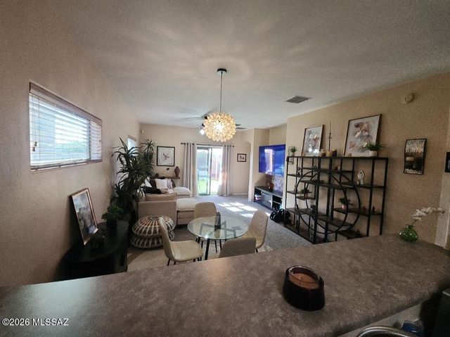 454 E Cactus Mountain Drive, Vail, AZ 85641