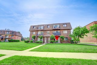 1208 Whispering Hills Court 1A, Naperville, IL 60540