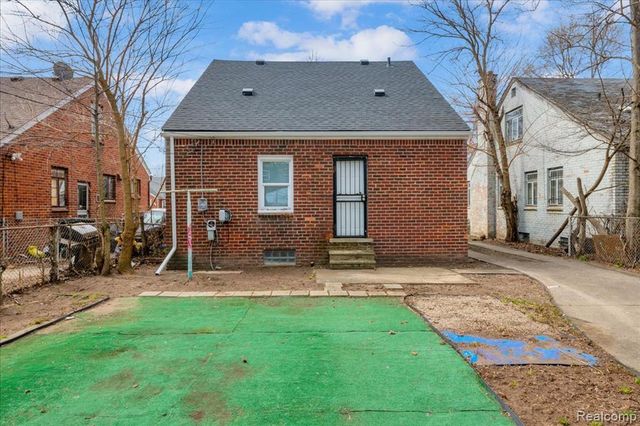 17212 Sunderland Road, Detroit, MI 48219