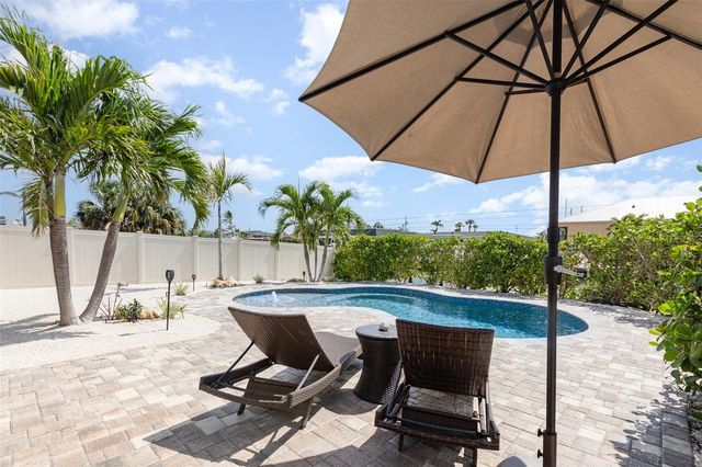 3811 101ST STREET W, Bradenton, FL 34210