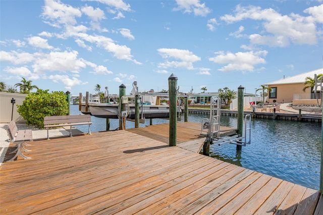 3811 101ST STREET W, Bradenton, FL 34210