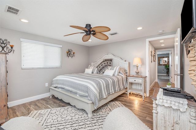 3811 101ST STREET W, Bradenton, FL 34210