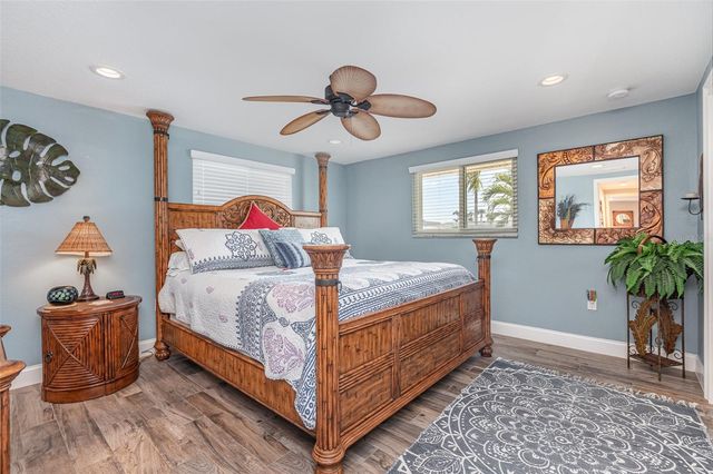 3811 101ST STREET W, Bradenton, FL 34210