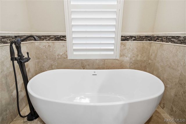 1999 N Buckmeadow Loop, Hernando, FL 34442