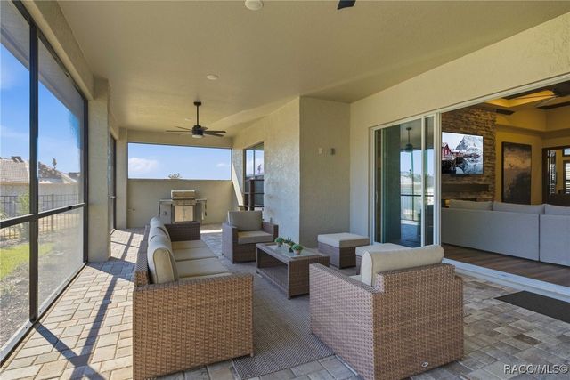 1999 N Buckmeadow Loop, Hernando, FL 34442