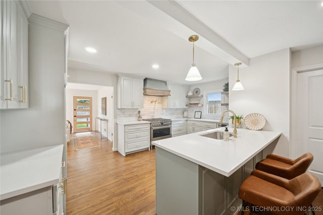 3919 S Detroit Avenue, Tulsa, OK 74105