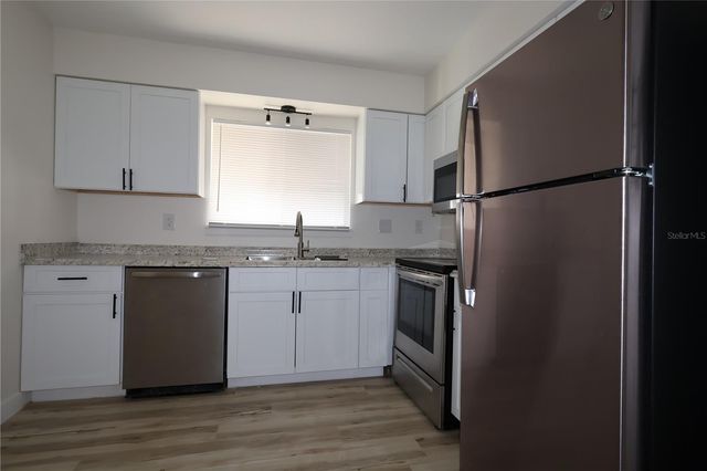 4213 S SEMORAN BOULEVARD 9, Orlando, FL 32822