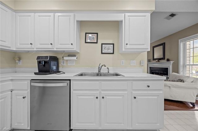 5306 Willow Ridge Drive, Summerfield, NC 27358