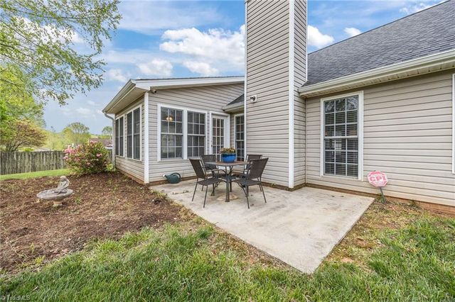 5306 Willow Ridge Drive, Summerfield, NC 27358
