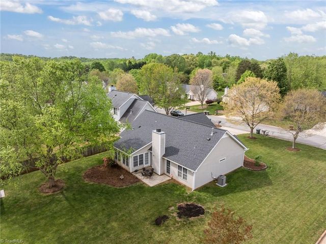 5306 Willow Ridge Drive, Summerfield, NC 27358