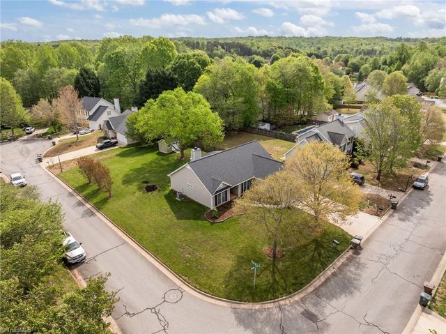5306 Willow Ridge Drive, Summerfield, NC 27358