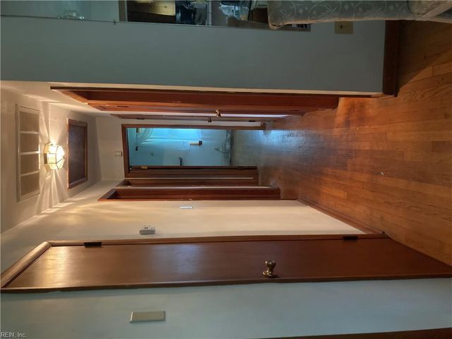 21 Suburban PW, Hampton, VA 23661