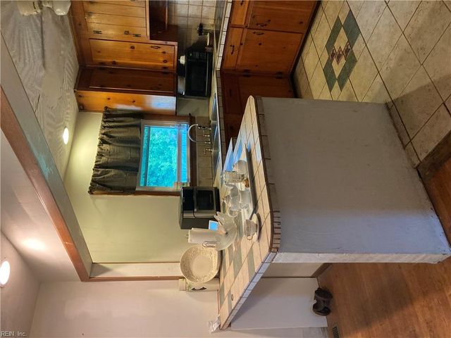 21 Suburban PW, Hampton, VA 23661