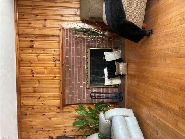 21 Suburban PW, Hampton, VA 23661