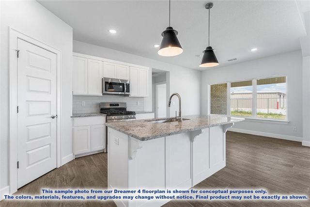 1013 Marquis Avenue, Lowell, AR 72745