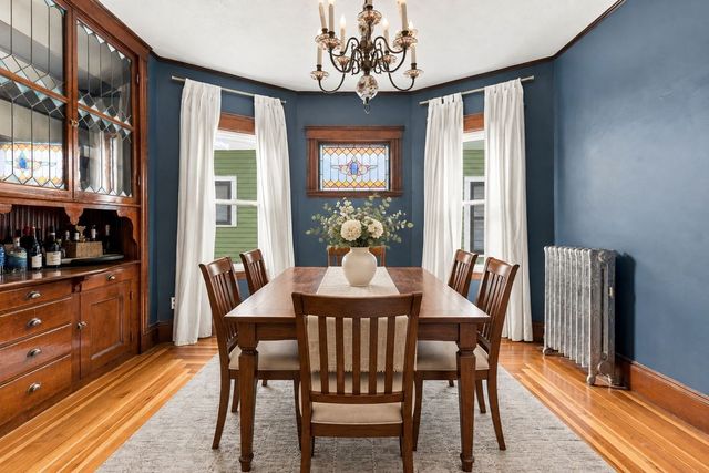 17 Victoria St 3, Boston, MA 02125