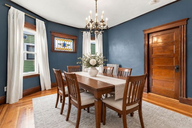17 Victoria St 3, Boston, MA 02125