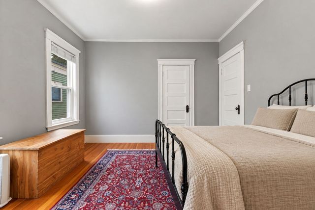 17 Victoria St 3, Boston, MA 02125