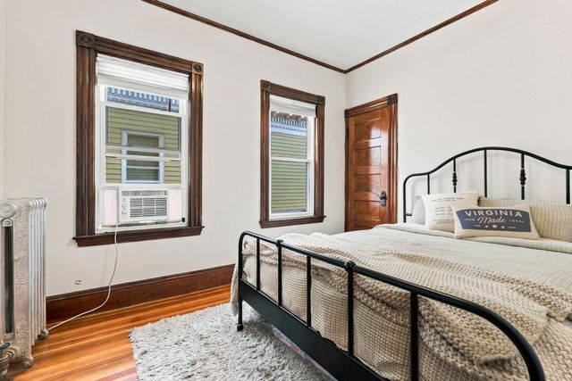 17 Victoria St 3, Boston, MA 02125