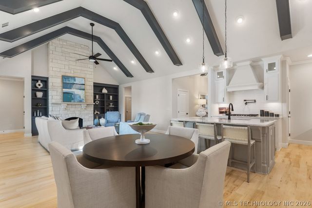 5912 E 127th Street S, Tulsa, OK 74008