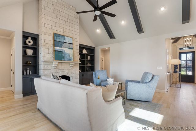 5912 E 127th Street S, Tulsa, OK 74008