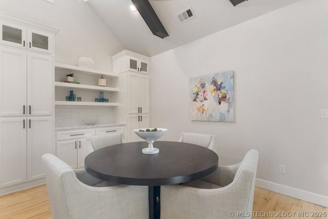 5912 E 127th Street S, Tulsa, OK 74008