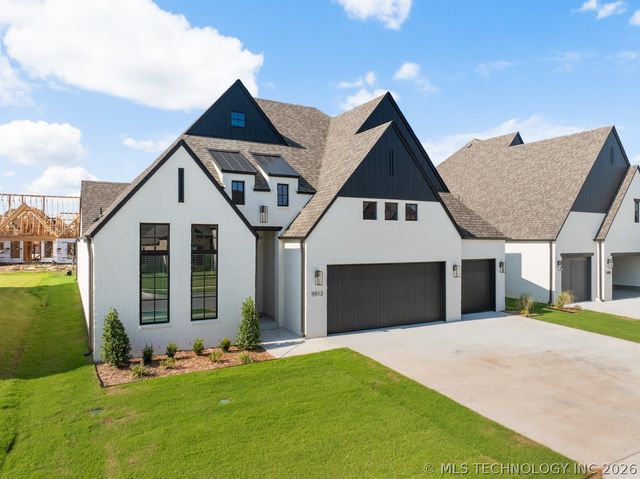 5912 E 127th Street S, Tulsa, OK 74008