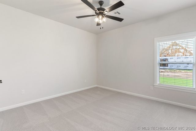 5912 E 127th Street S, Tulsa, OK 74008