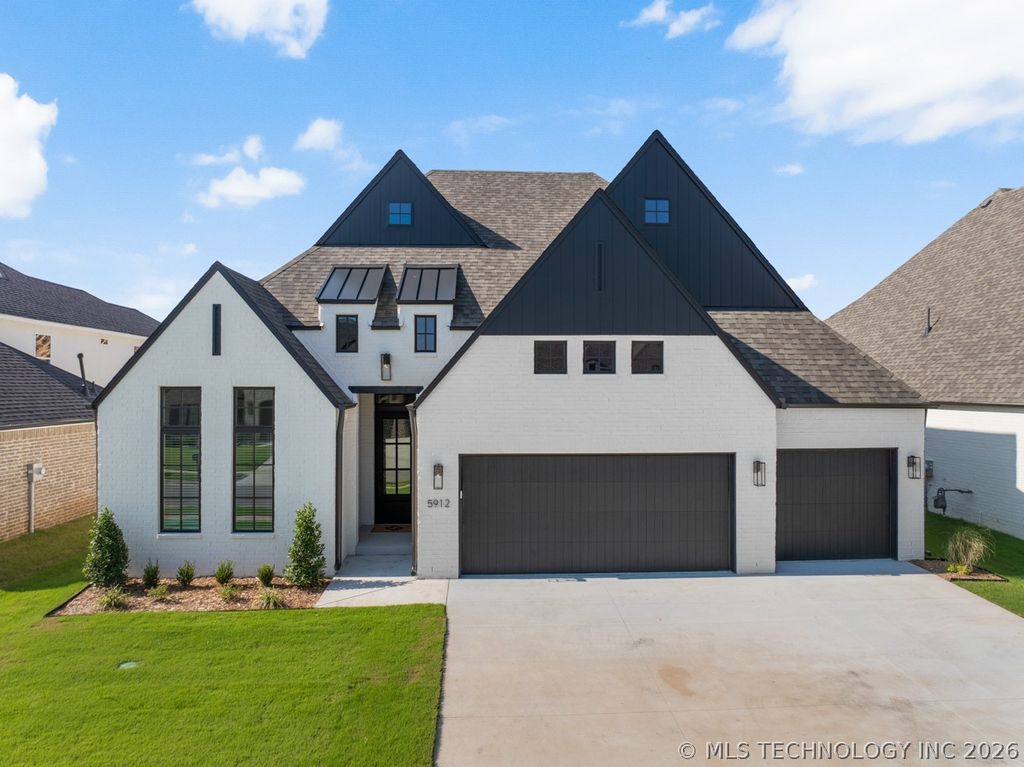 5912 E 127th Street S, Tulsa, OK 74008