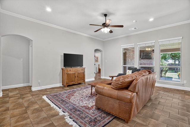 637 Ethan Drive, Weatherford, TX 76087