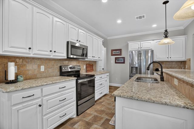 637 Ethan Drive, Weatherford, TX 76087