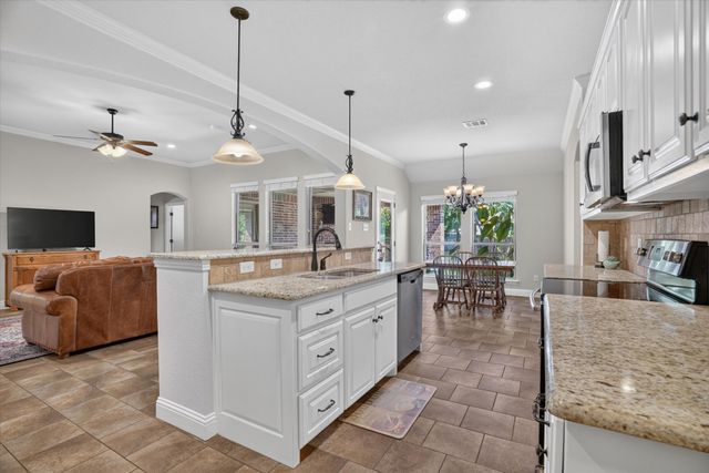 637 Ethan Drive, Weatherford, TX 76087