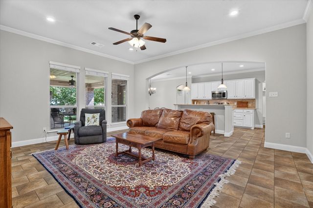 637 Ethan Drive, Weatherford, TX 76087
