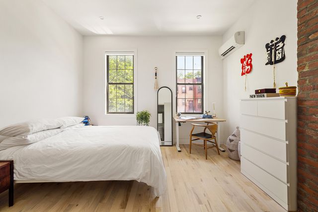 457 LEXINGTON Avenue, New York City, NY 11221