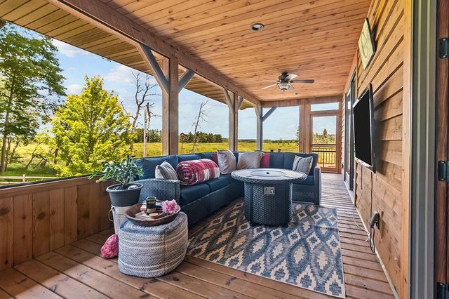 N4003 MARSH ROAD, New London, WI 54961