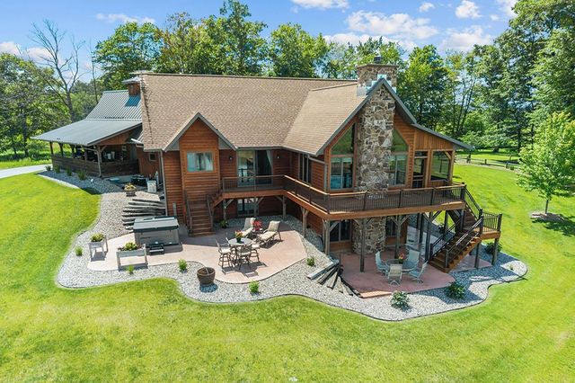N4003 MARSH ROAD, New London, WI 54961