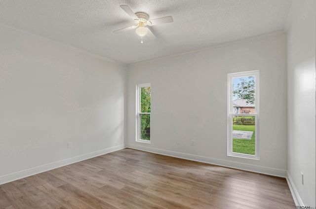 15134 Point Chenier Ave, Saint George, LA 70817