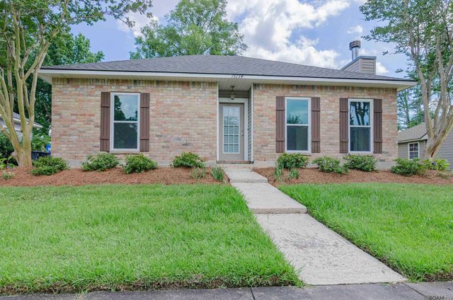 15134 Point Chenier Ave, Saint George, LA 70817