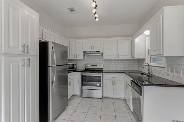 15134 Point Chenier Ave, Saint George, LA 70817