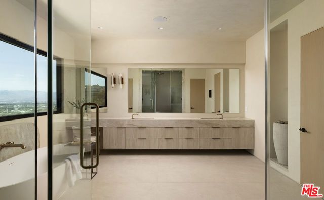 16401 Mulholland Drive, Los Angeles, CA 90049